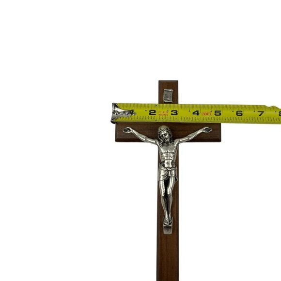 Mcvan Walnut Wood Wall Crucifix Cross 10" Beveled Edges Silvertone Corpus USA - Picture 5 of 7